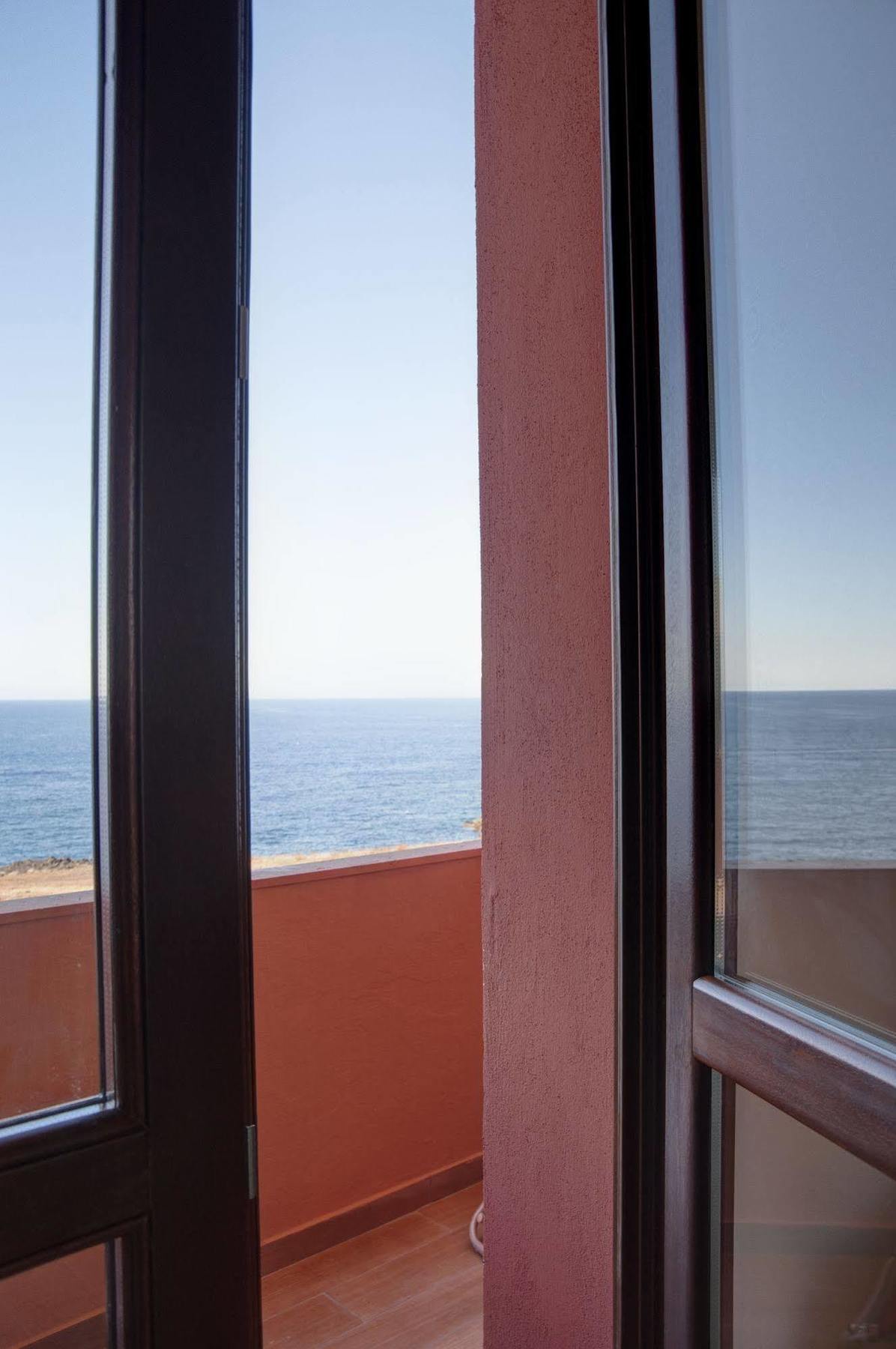 Hotel Bue Marino Пантелерия Екстериор снимка