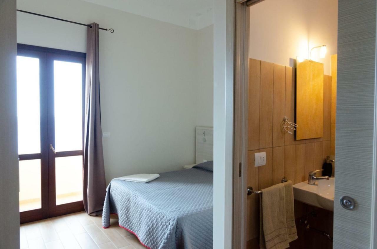 Hotel Bue Marino Пантелерия Екстериор снимка